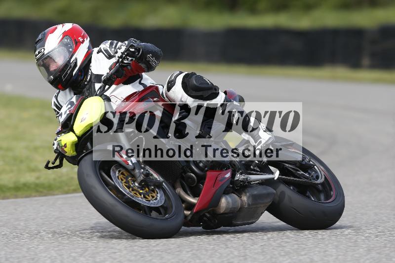 Archiv-2025/07 19.04.2025 Speer Racing ADR/Gruppe gelb/63